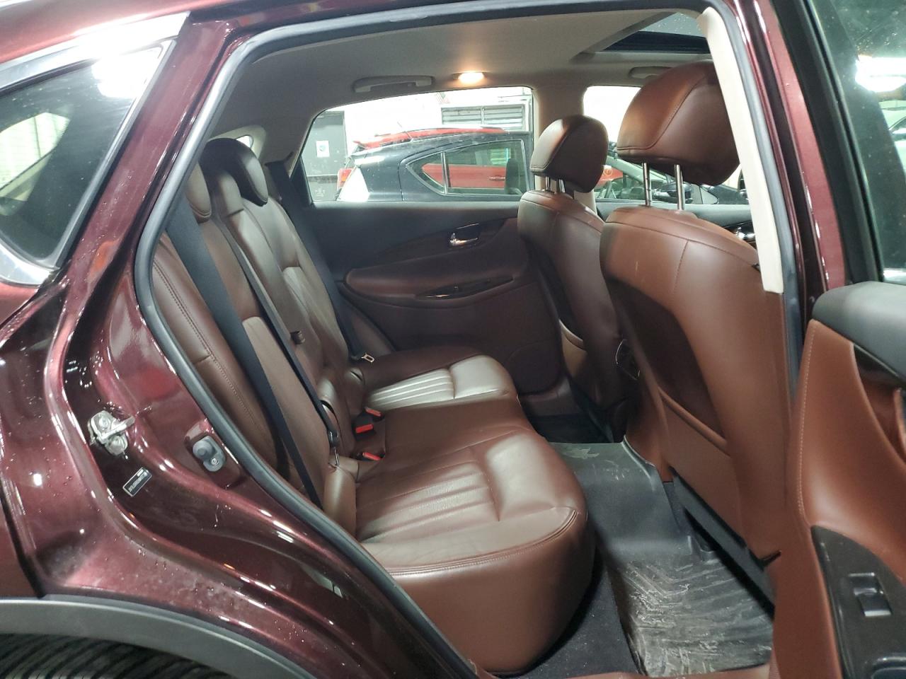 2017 Infiniti QX50 - Image 12