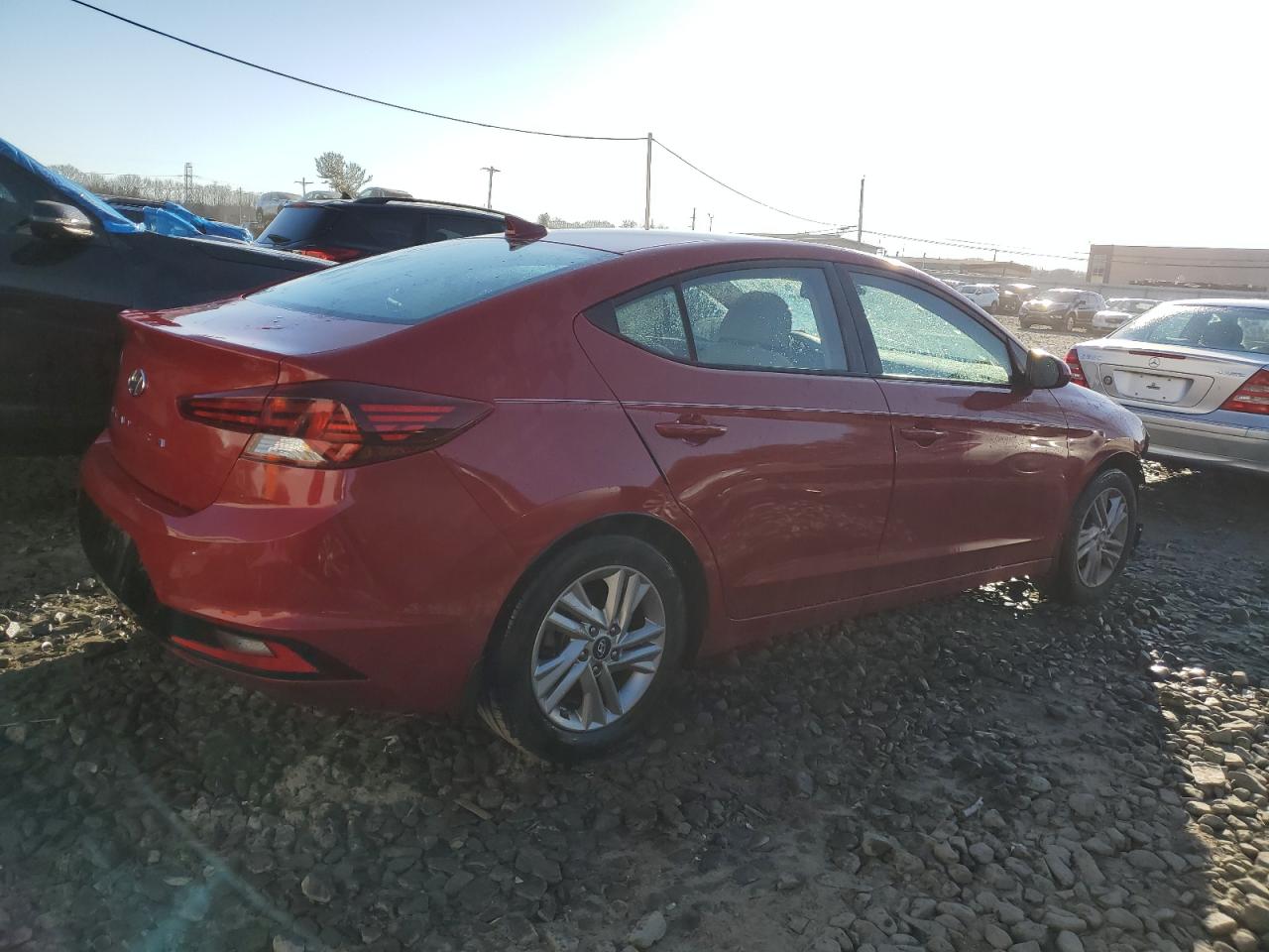 2019 Hyundai Elantra - Image 3