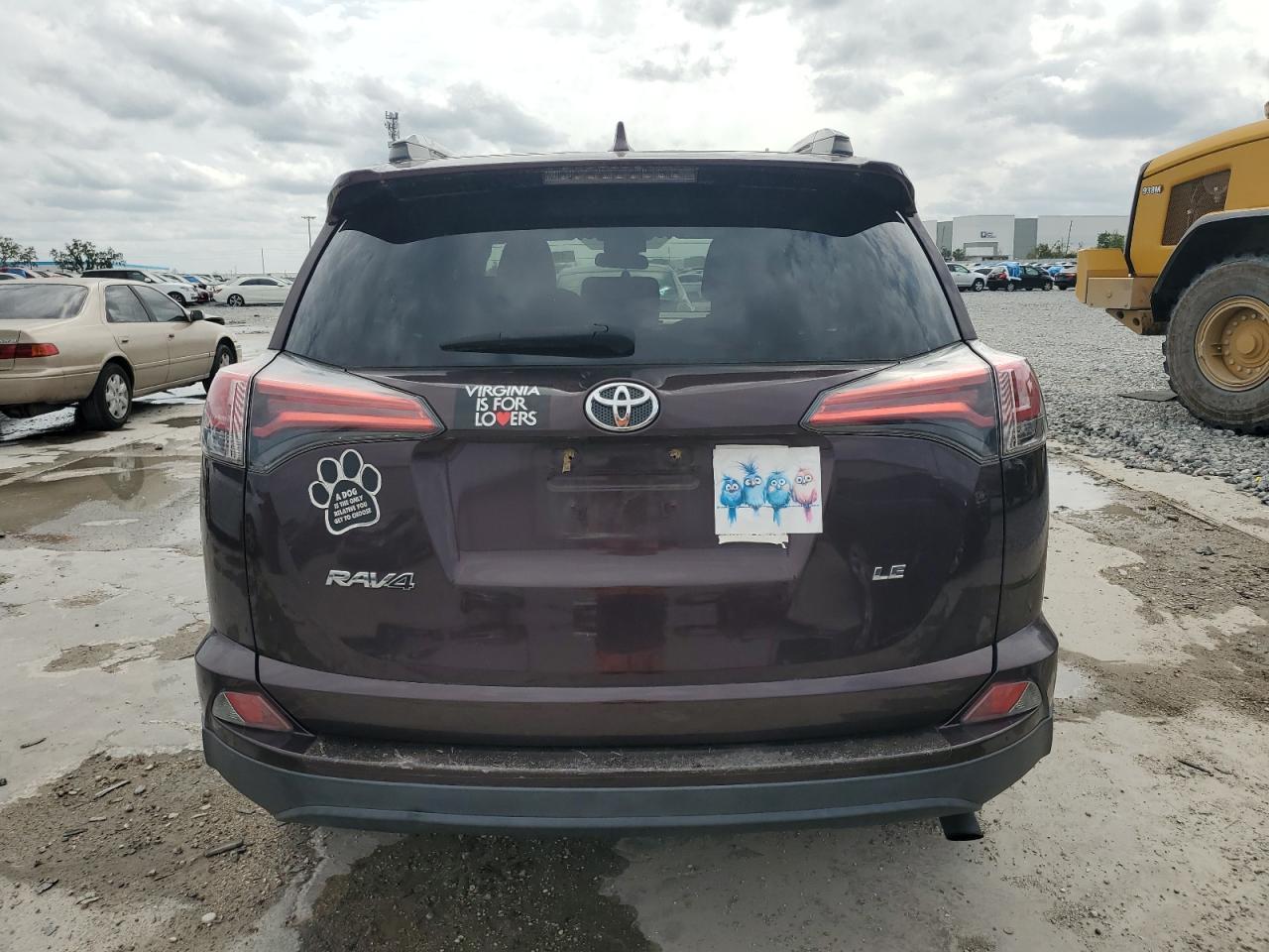 2017 Toyota RAV 4 - Image 6