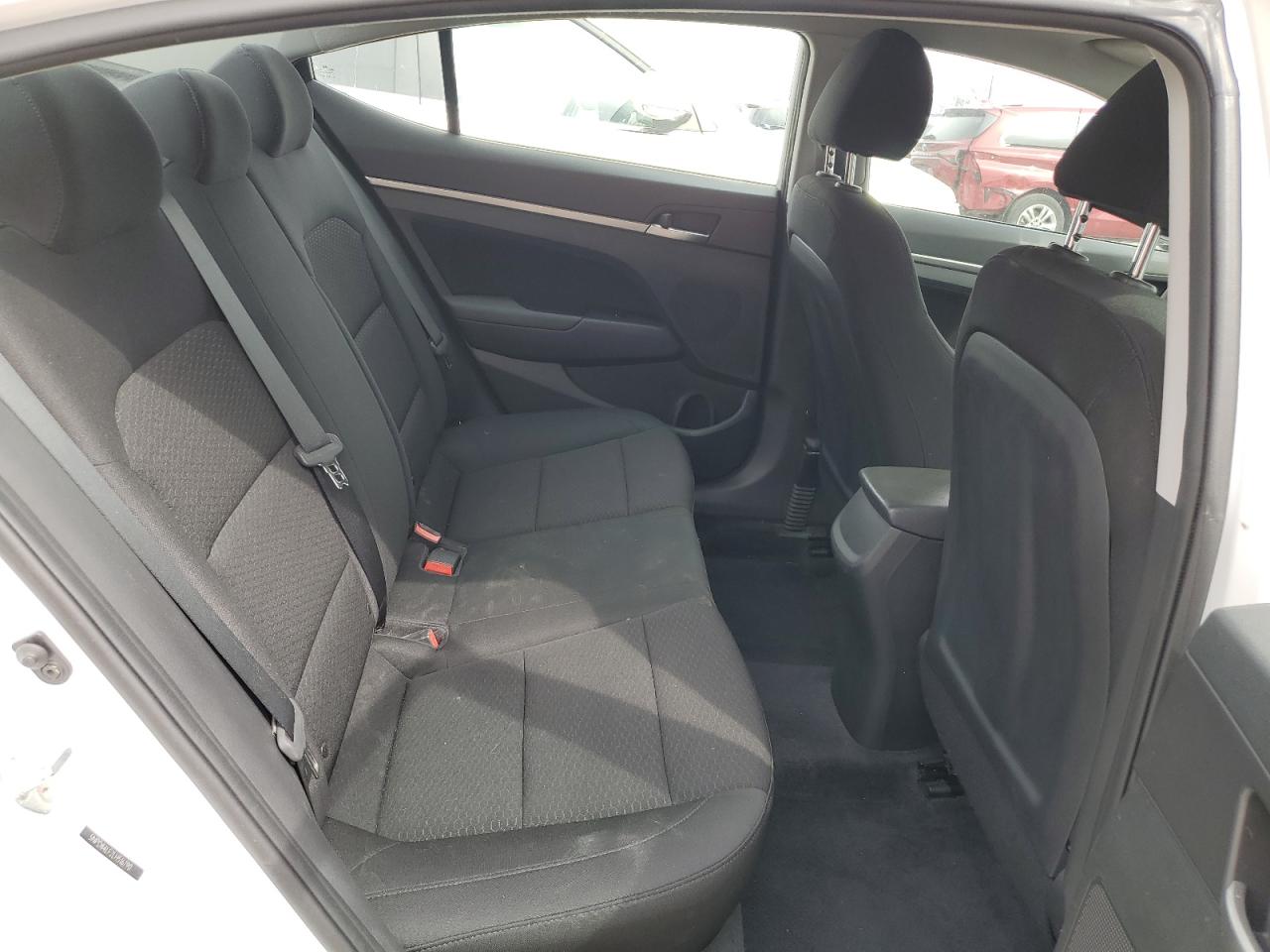 2020 Hyundai Elantra - Image 10