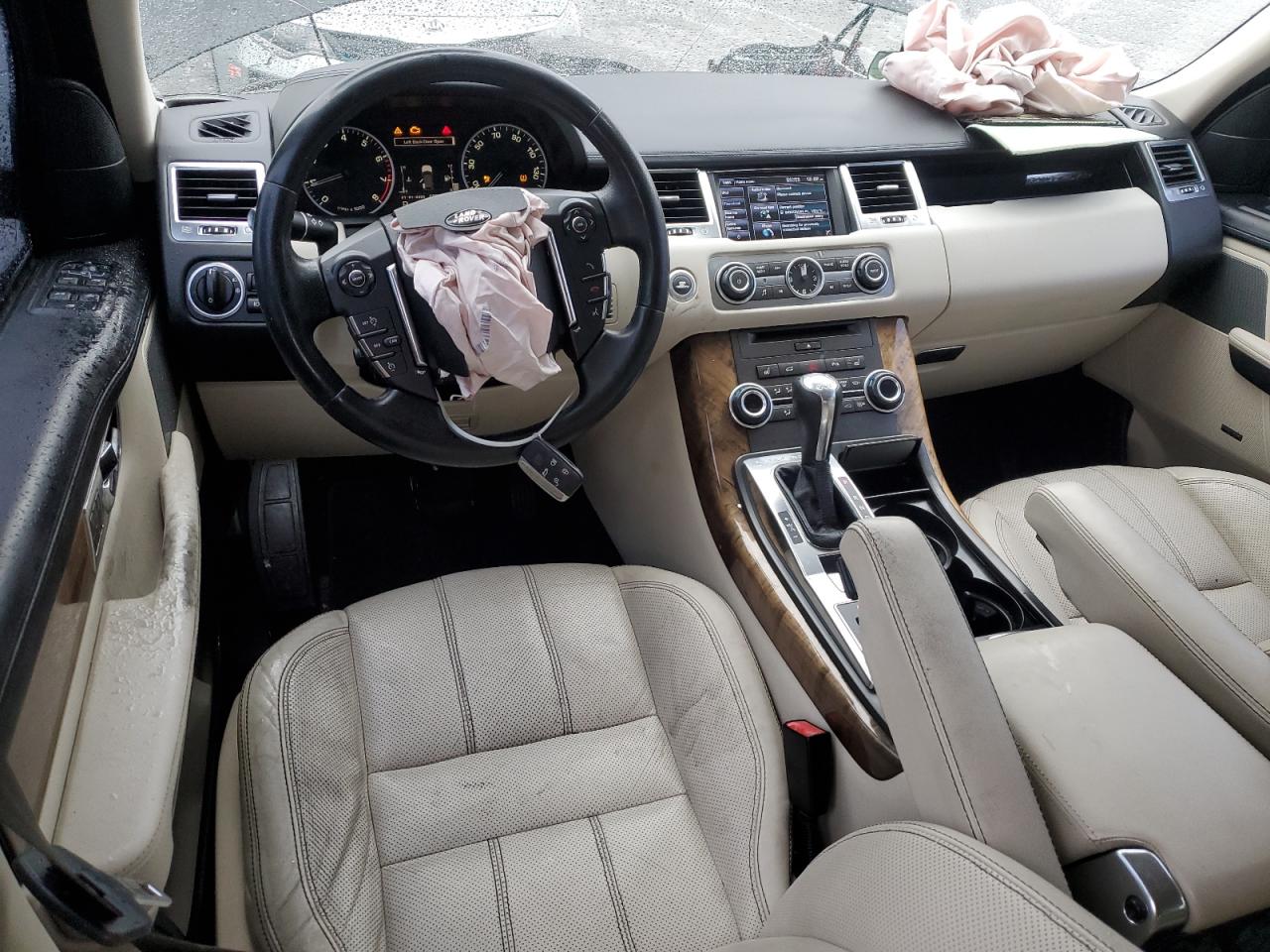 2012 Land Rover Range Rover - Image 8