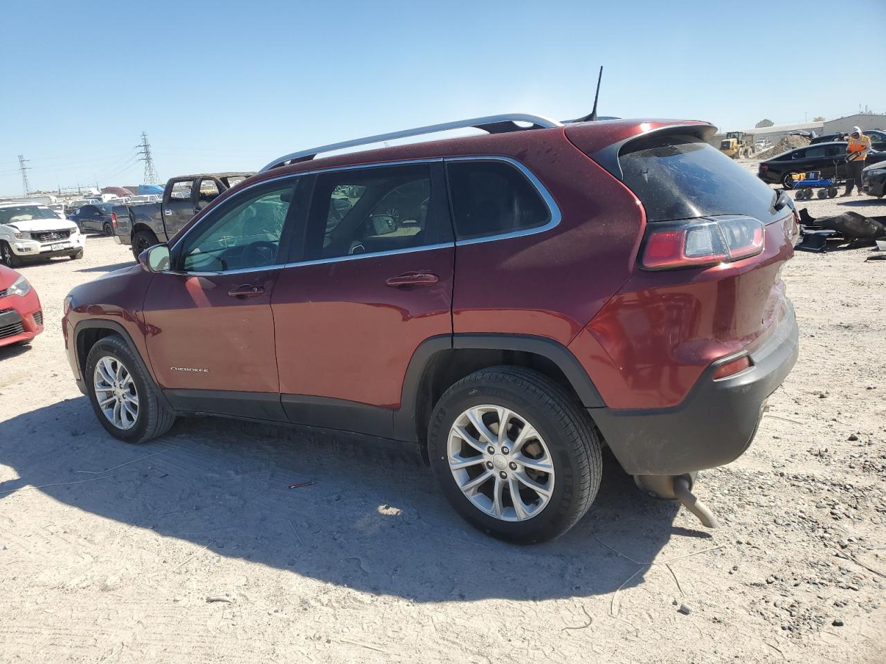 2019 Jeep Cherokee Latitude VIN: 1C4PJLCB6KD487744 Lot: 50160085