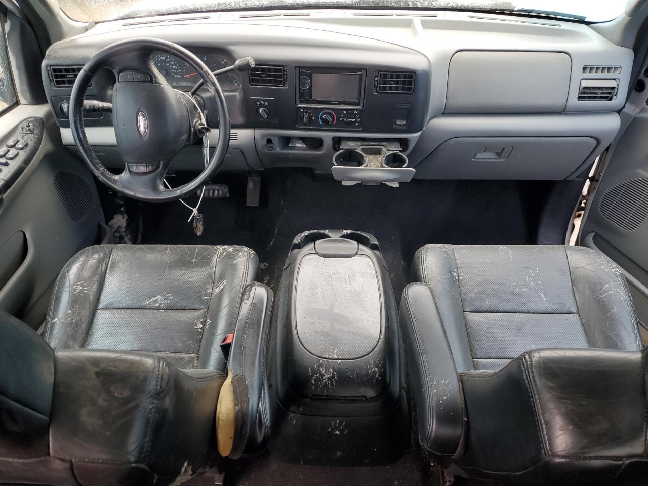 2004 Ford F250 - Image 8