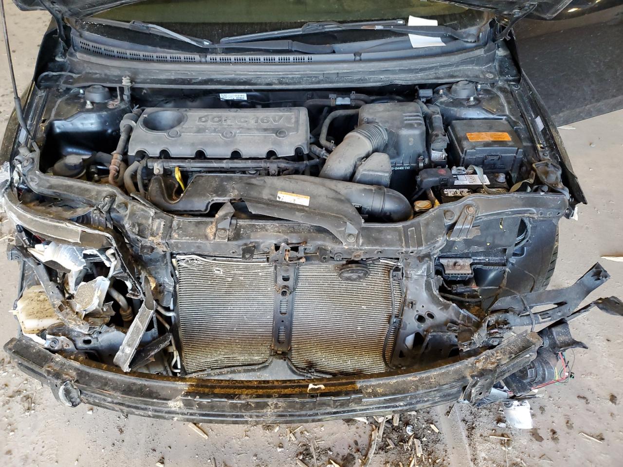 2011 Kia Forte - Image 12