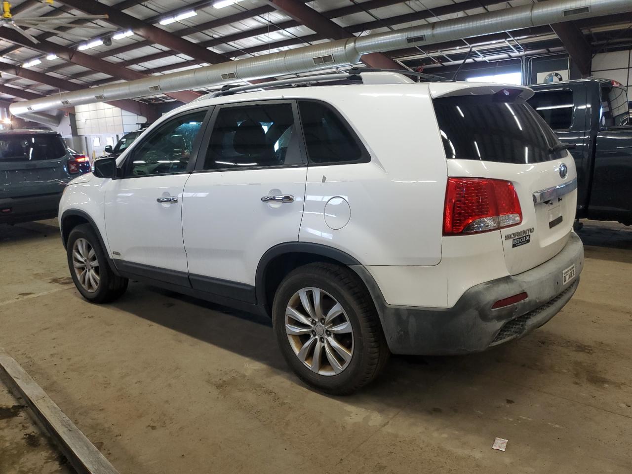 2011 Kia Sorento - Image 2