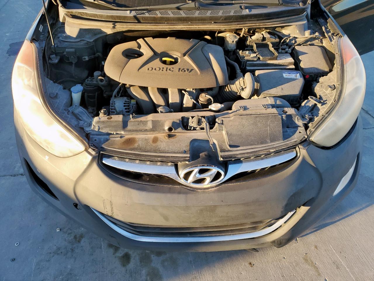 2013 Hyundai Elantra - Image 11