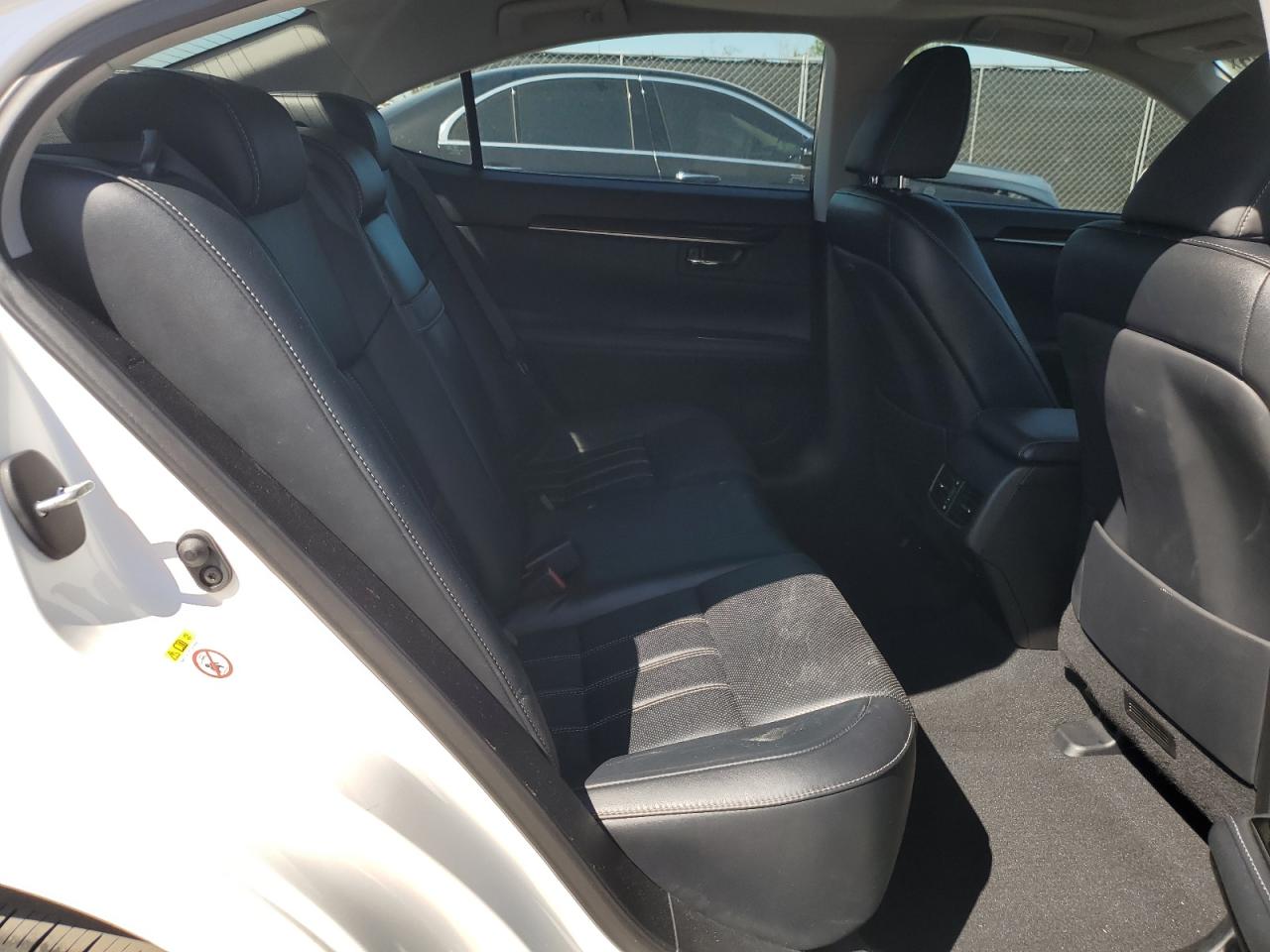 2018 Lexus ES - Image 10