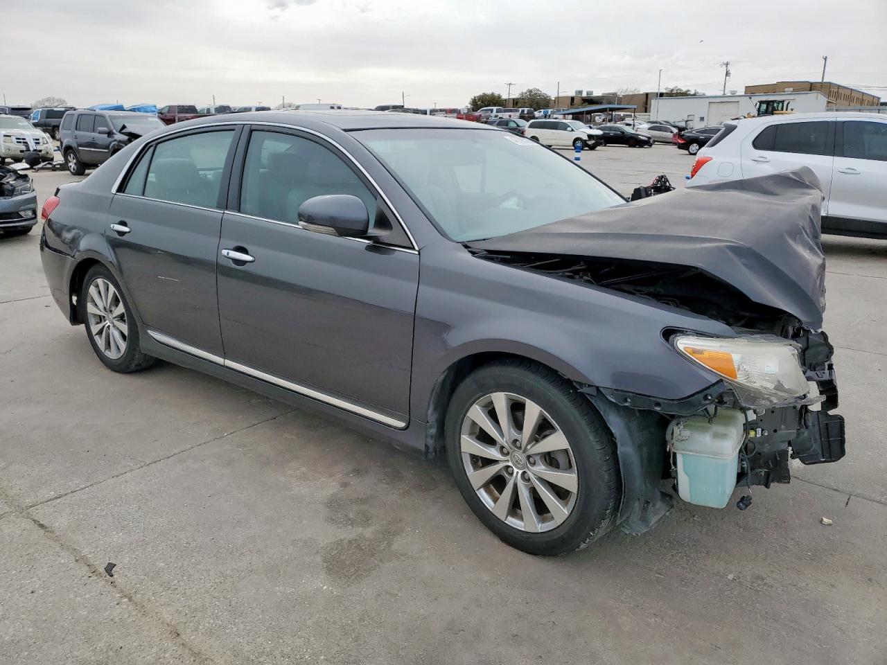 2012 Toyota Avalon - Image 4