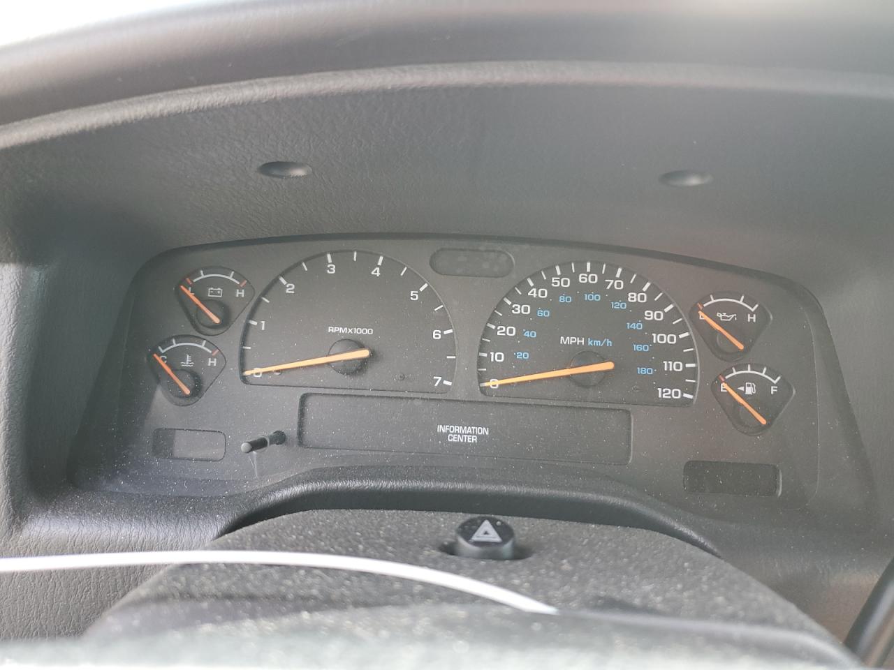 2001 Dodge Durango - Image 9