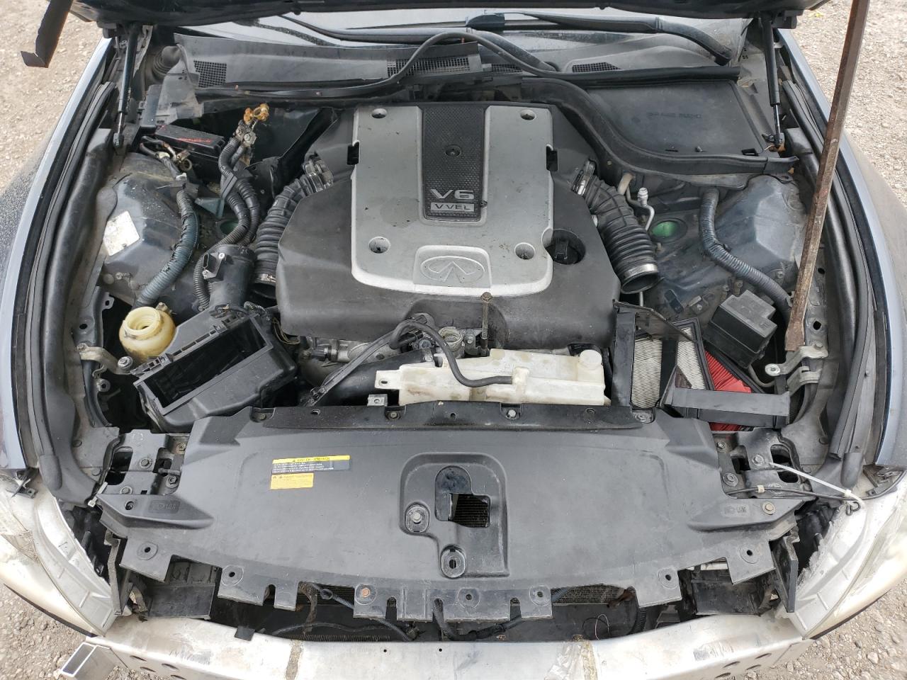 2010 Infiniti G - Image 11