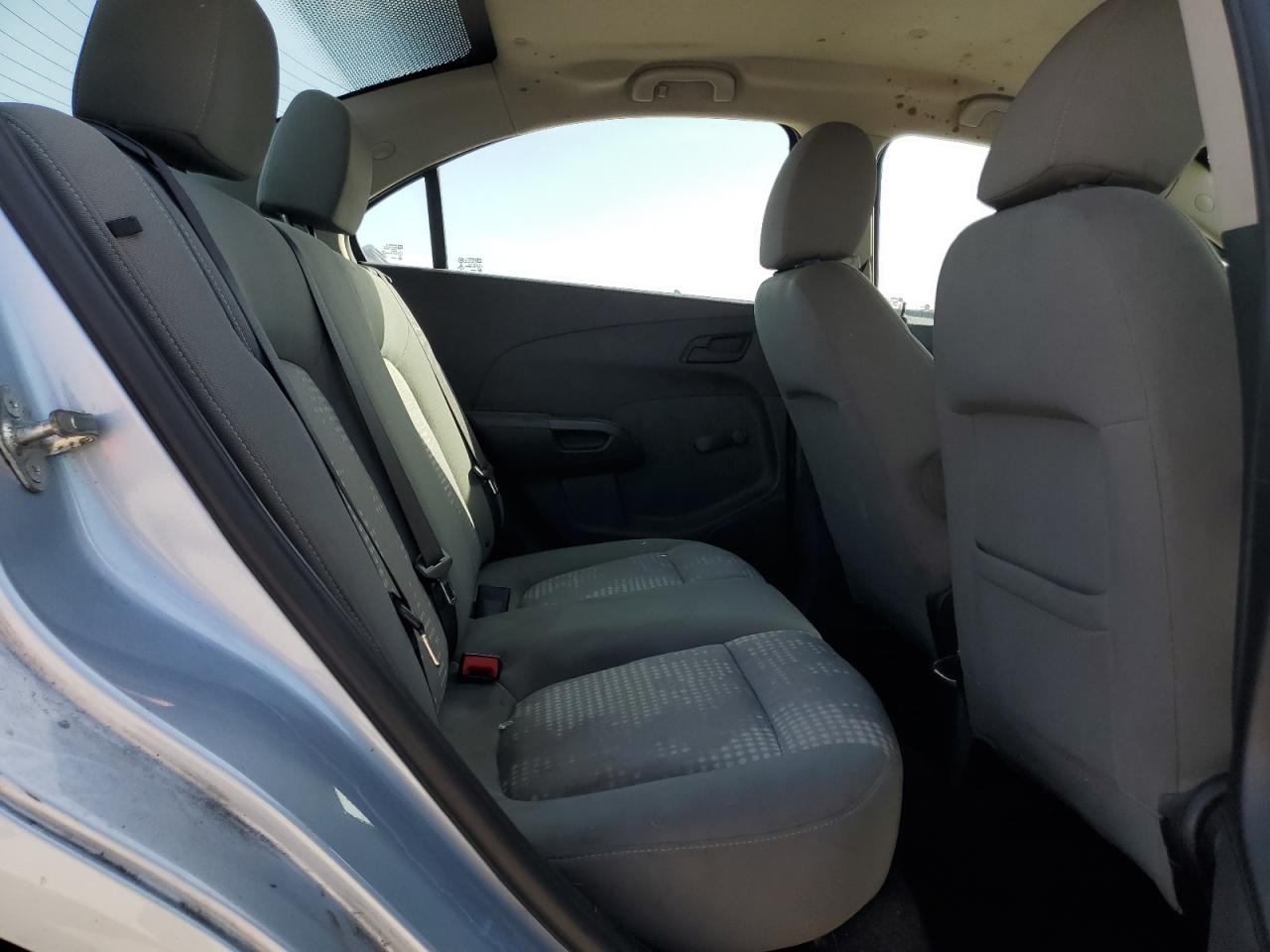 2017 Chevrolet Sonic - Image 10