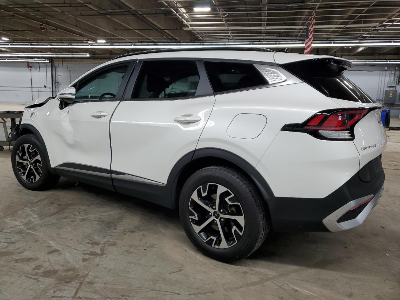 2023 Kia Sportage - Image 2