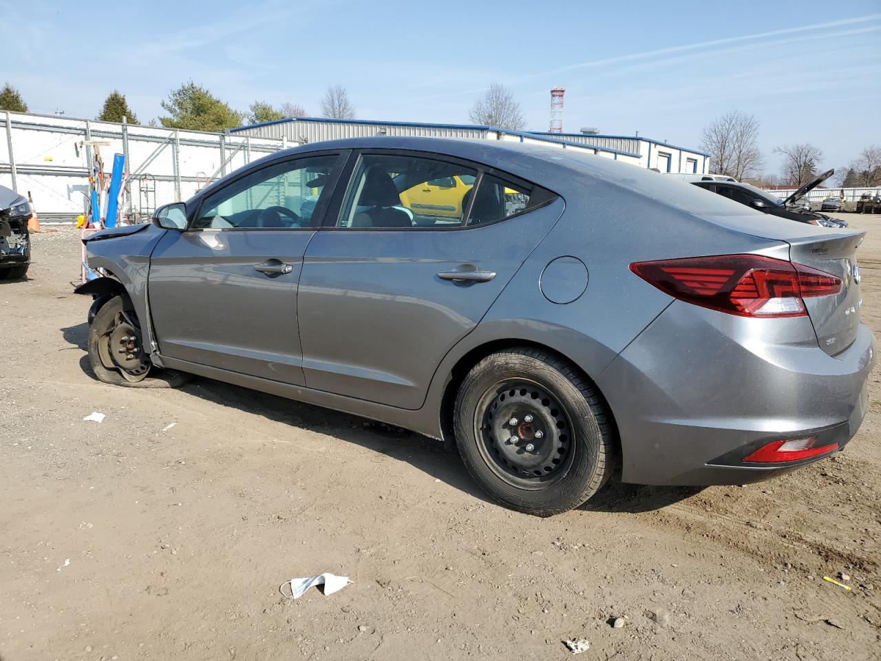 2019 Hyundai Elantra - Image 2
