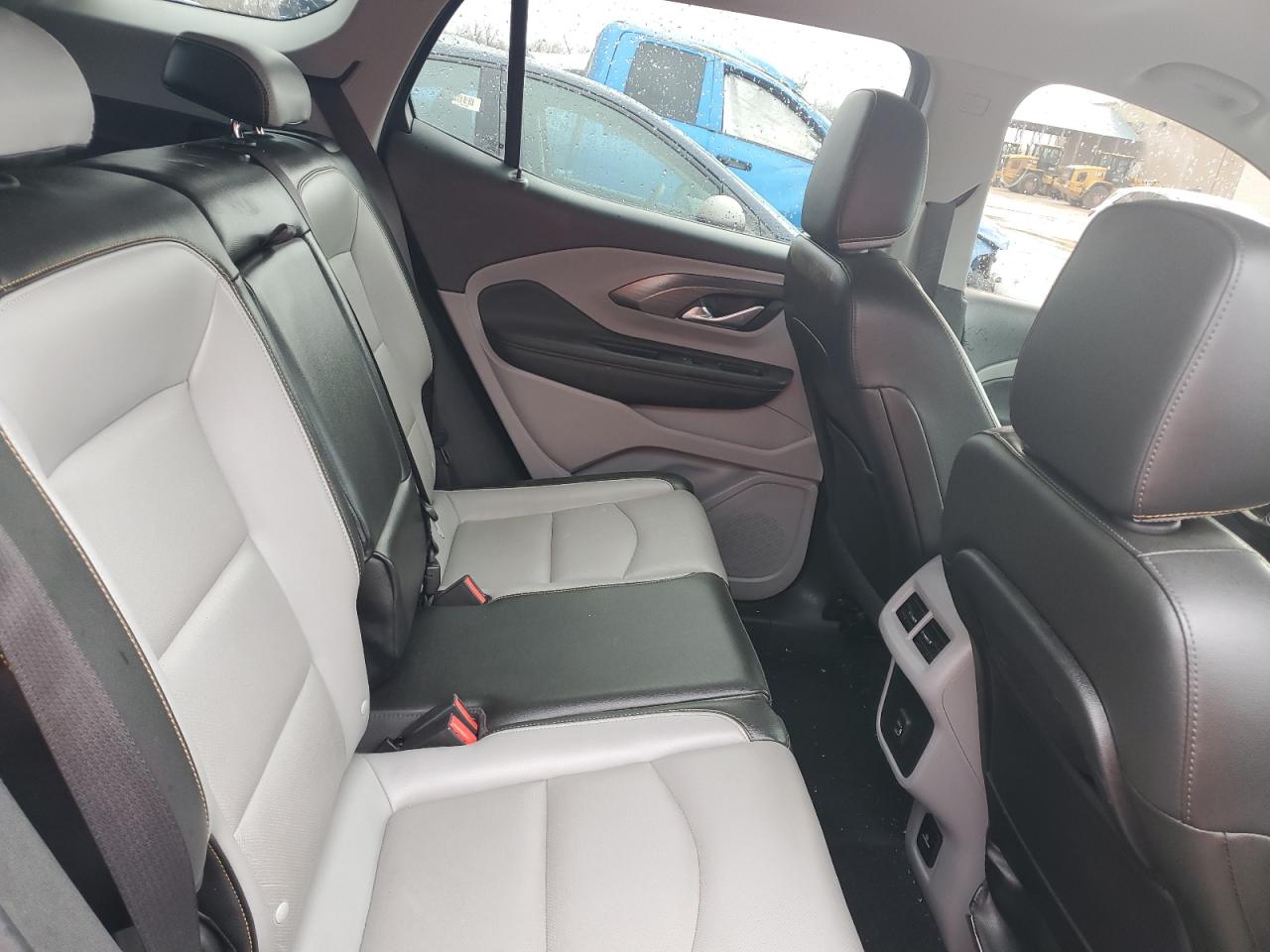 2020 GMC Terrain - Image 11