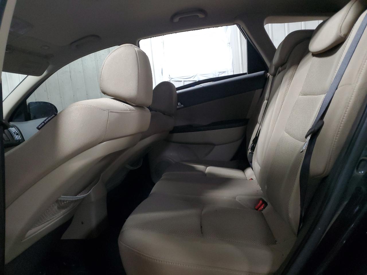 2009 Hyundai Elantra - Image 12