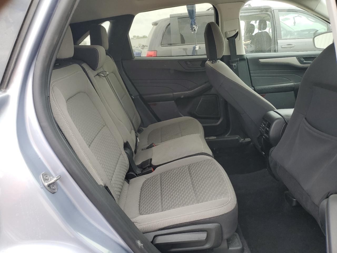 2022 Ford Escape - Image 11