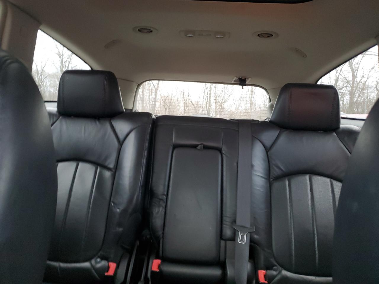 2010 Buick Enclave - Image 10