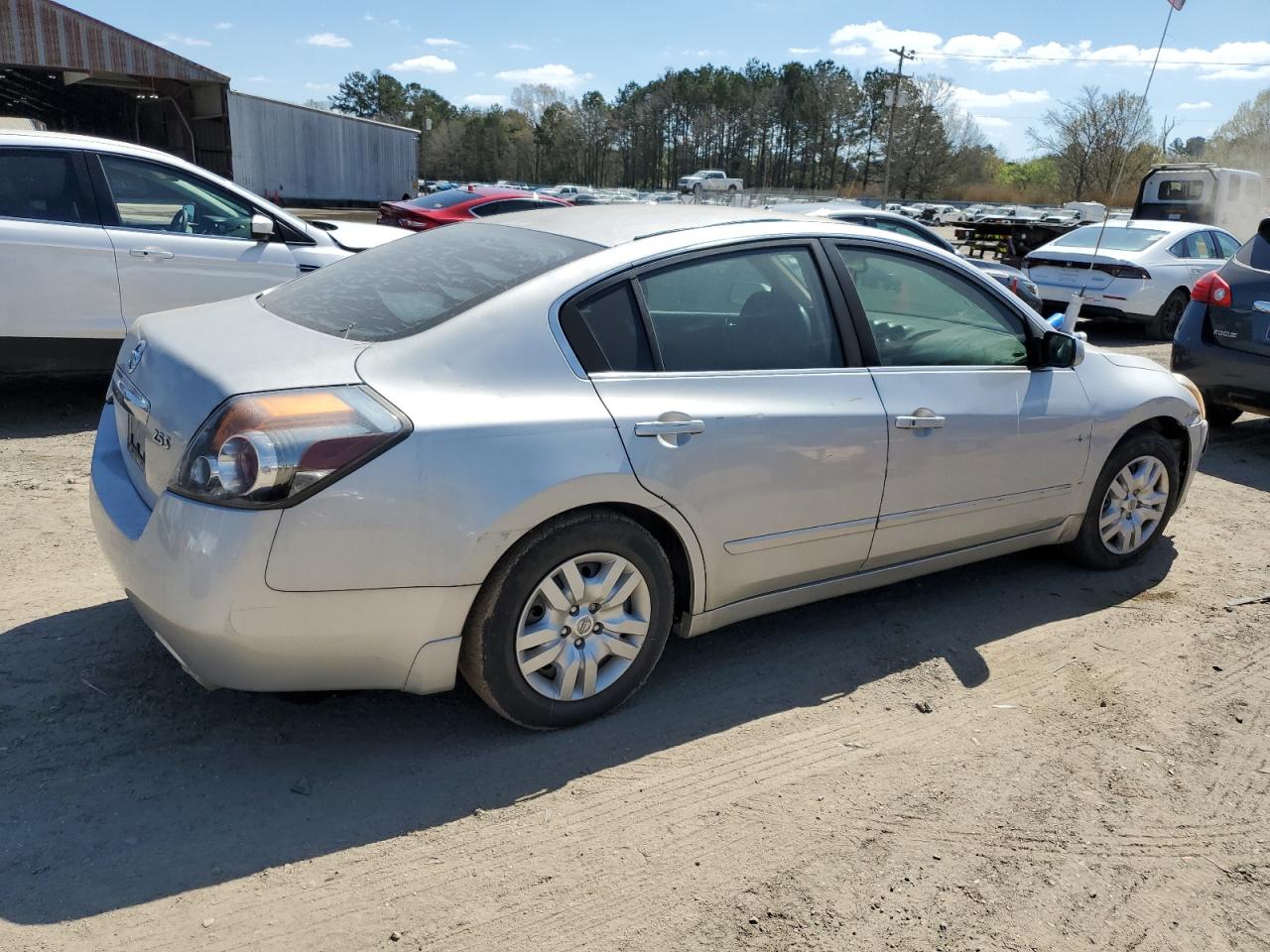 2010 Nissan Altima - Image 3