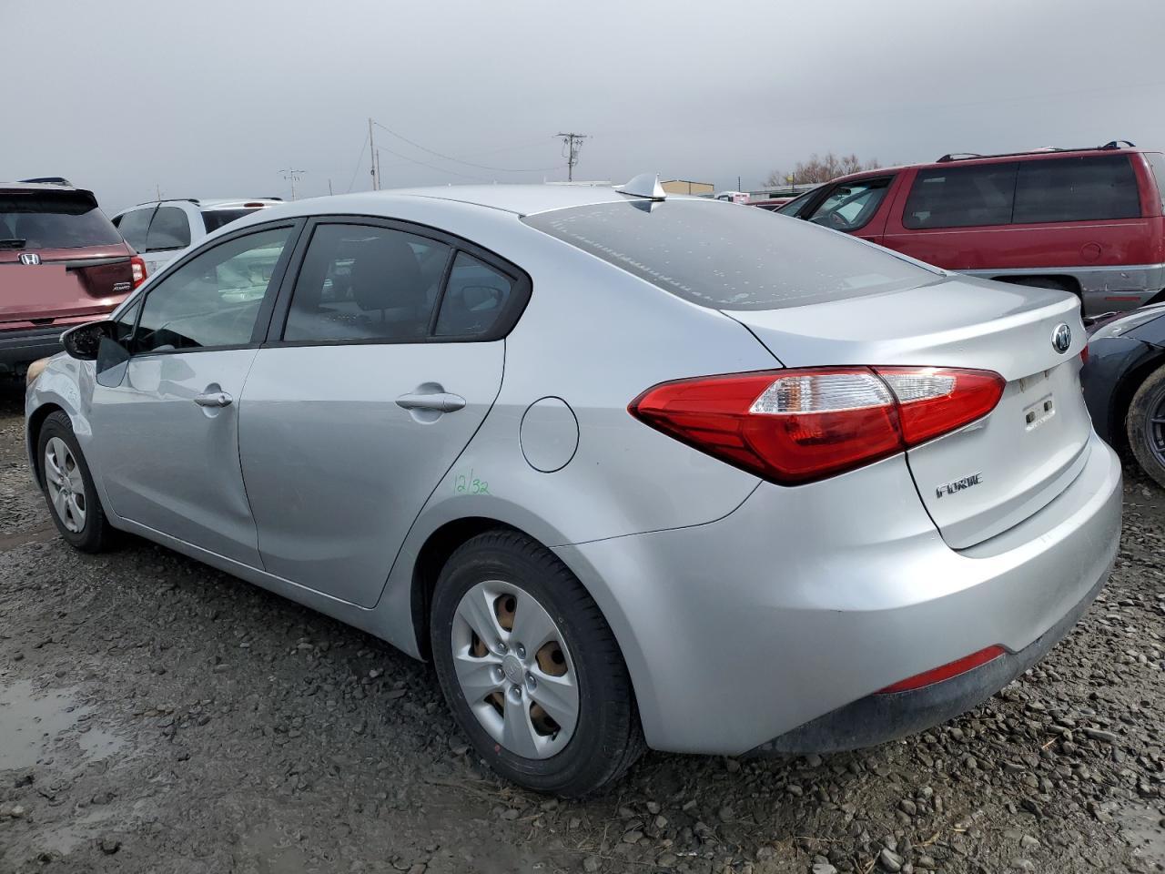 2015 Kia Forte - Image 2
