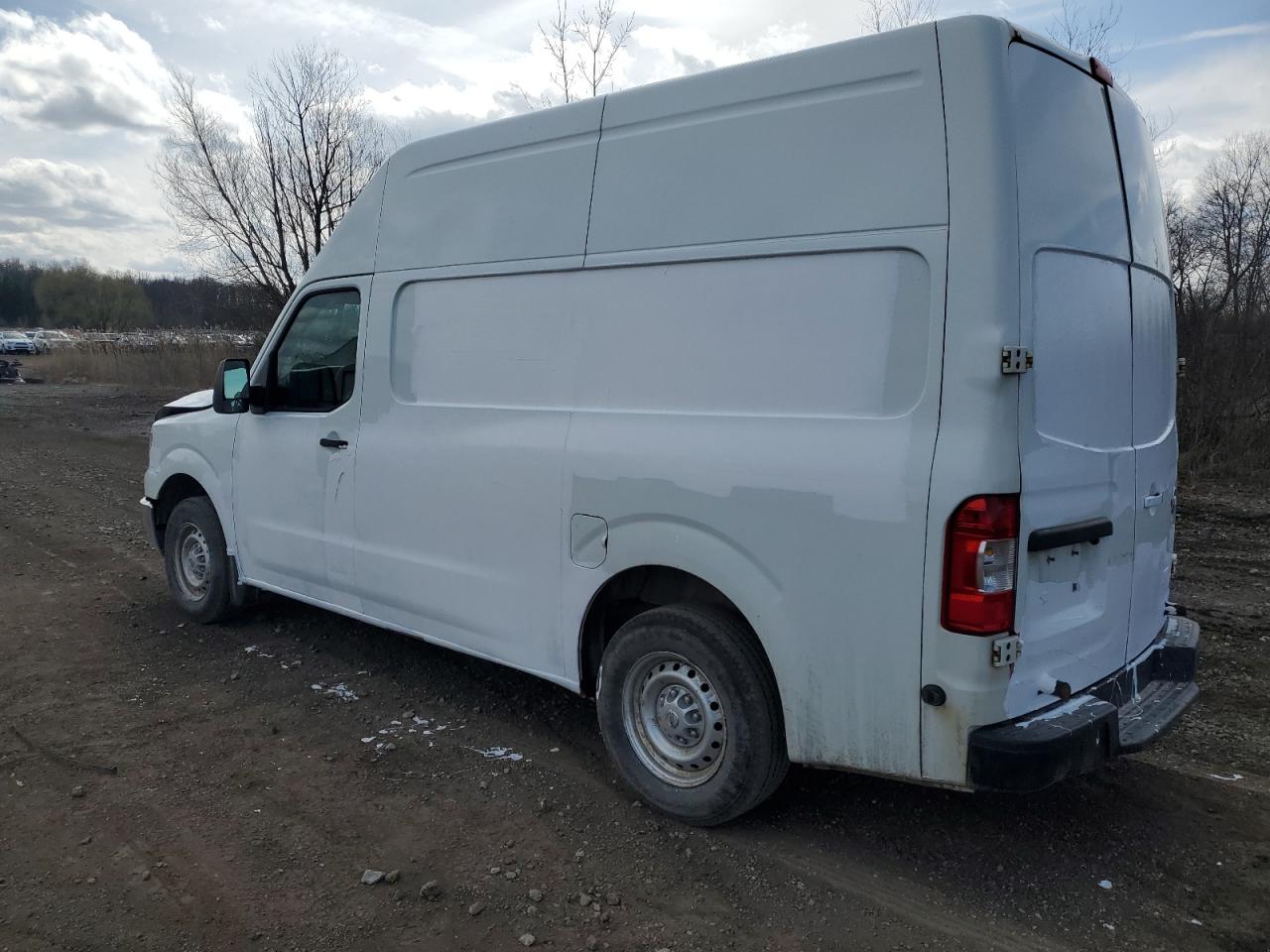 2015 Nissan NV - Image 2