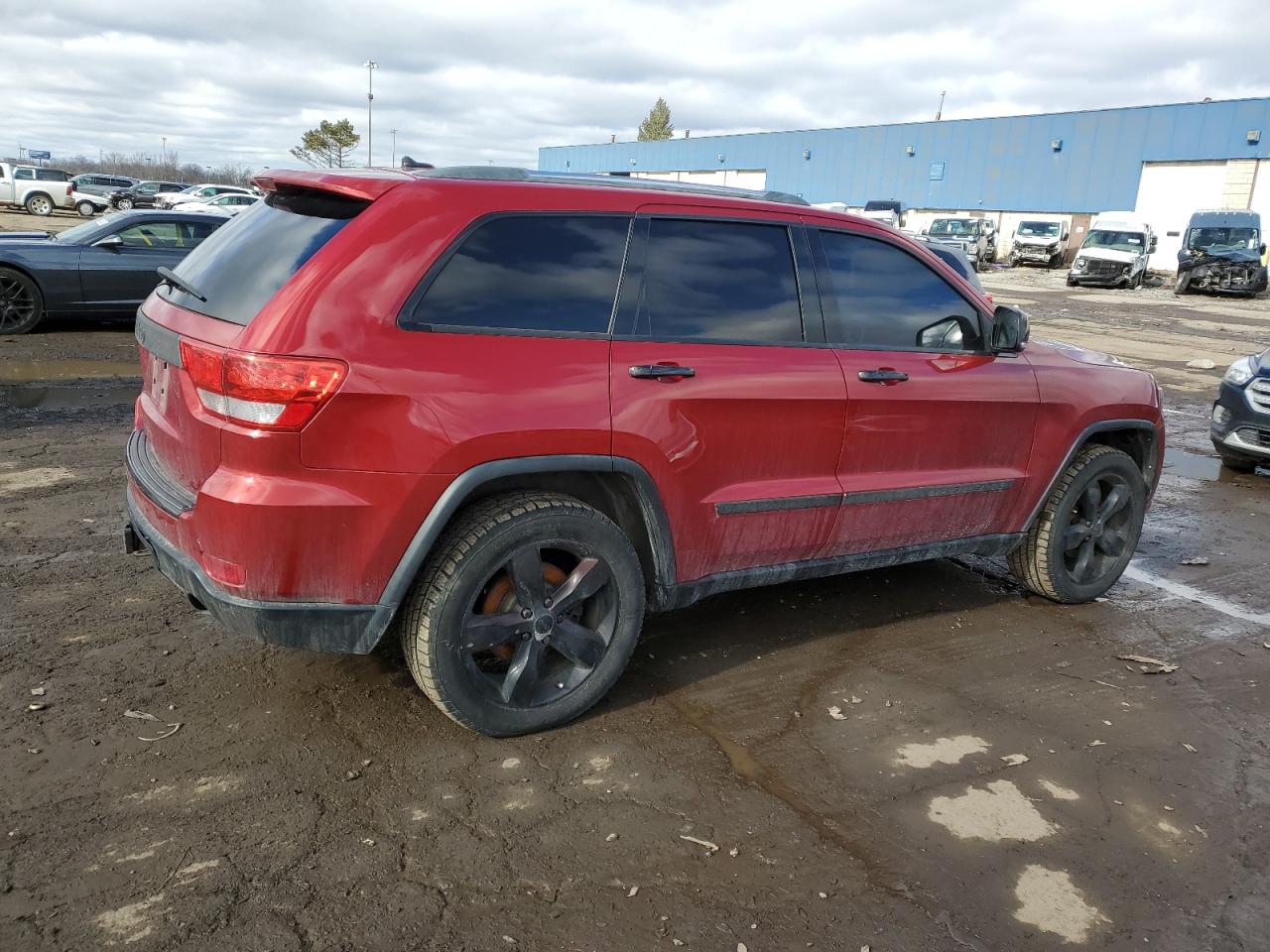 2011 Jeep Grand Cherokee - Image 3
