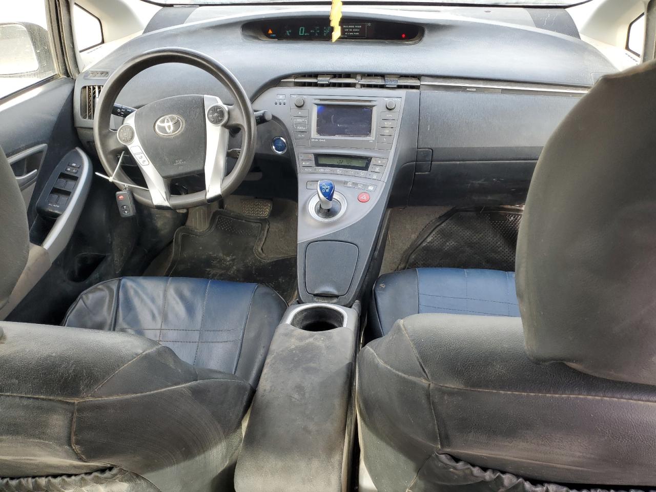 2012 Toyota Prius - Image 8