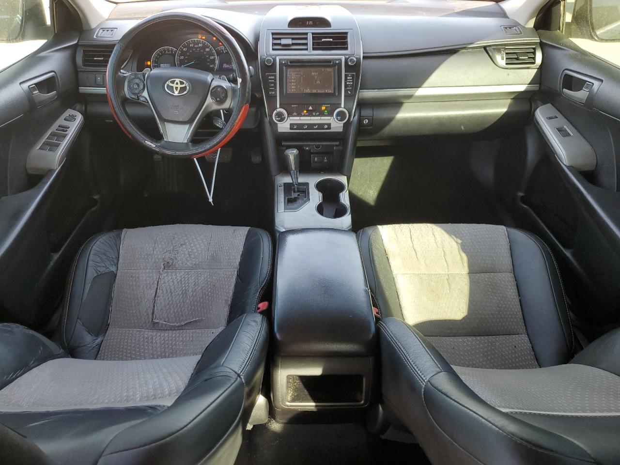 2014 Toyota Camry - Image 8