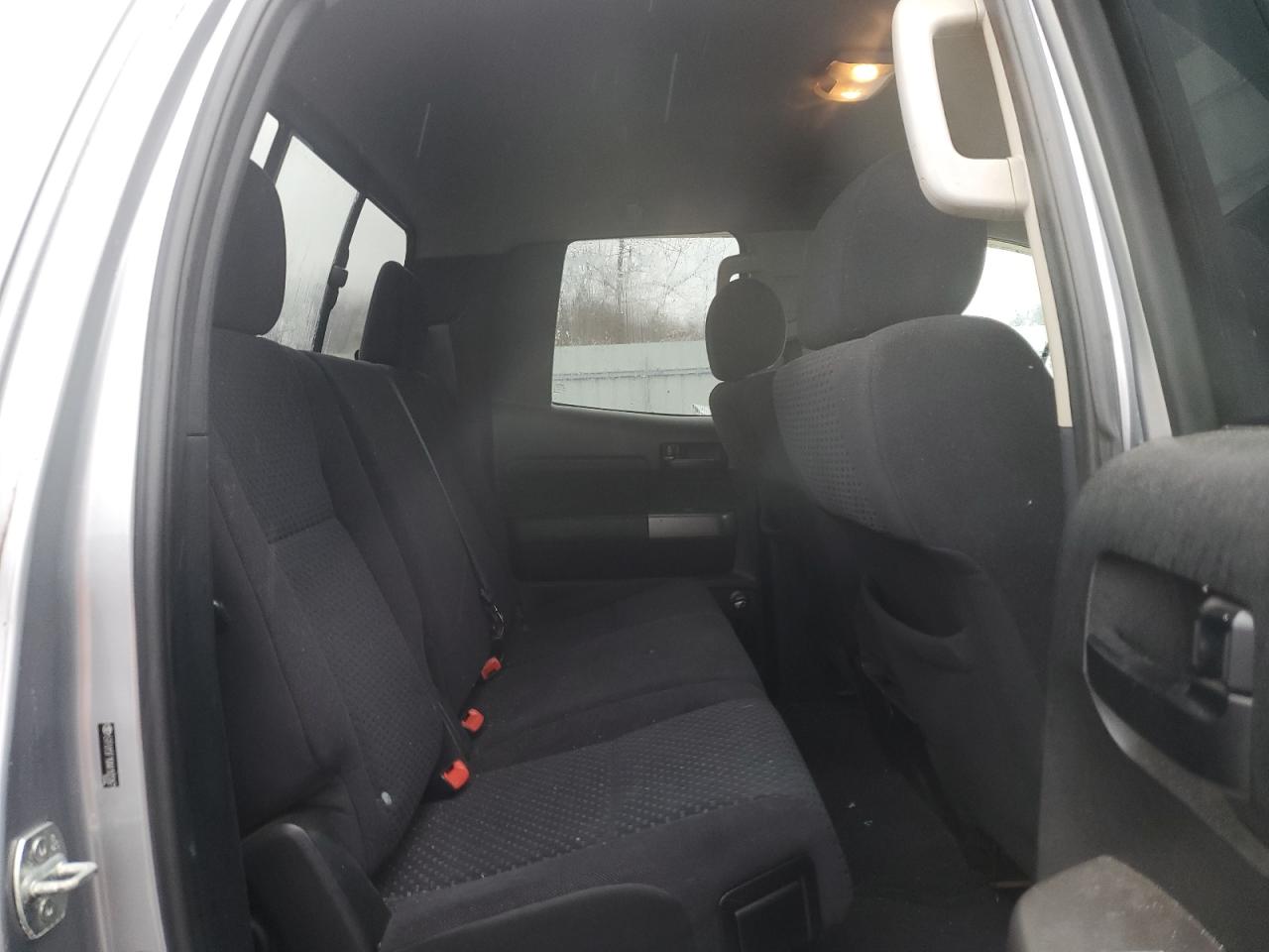 2010 Toyota Tundra - Image 10