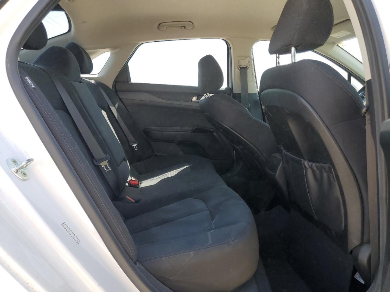 2021 Kia K5 - Image 10