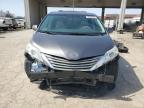2013 Toyota Sienna Xle იყიდება Fort Wayne-ში, IN - Front End