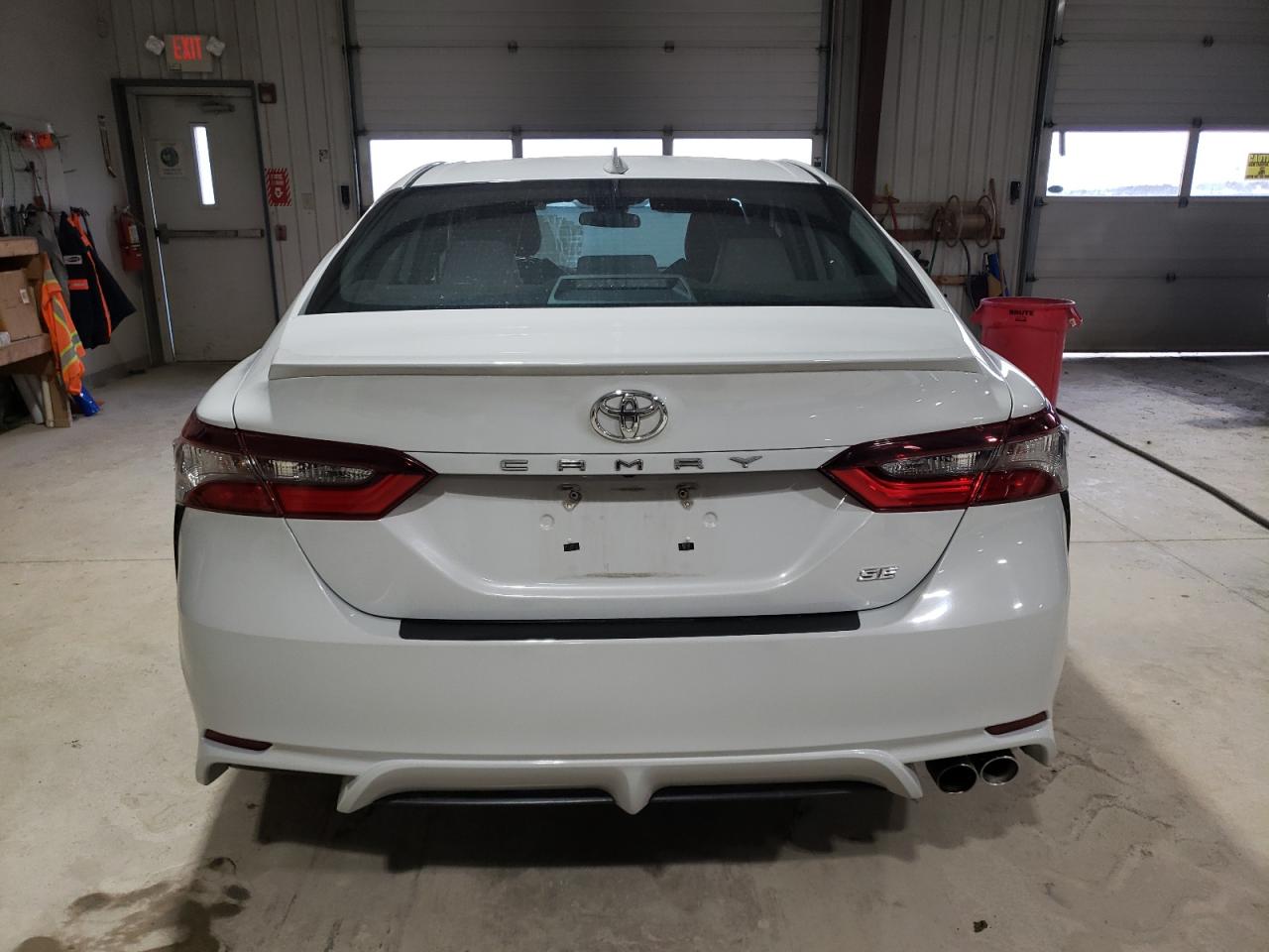 2022 Toyota Camry - Image 6
