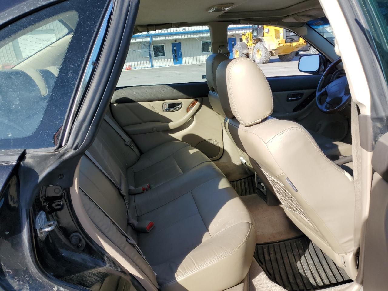2004 Subaru Legacy - Image 10