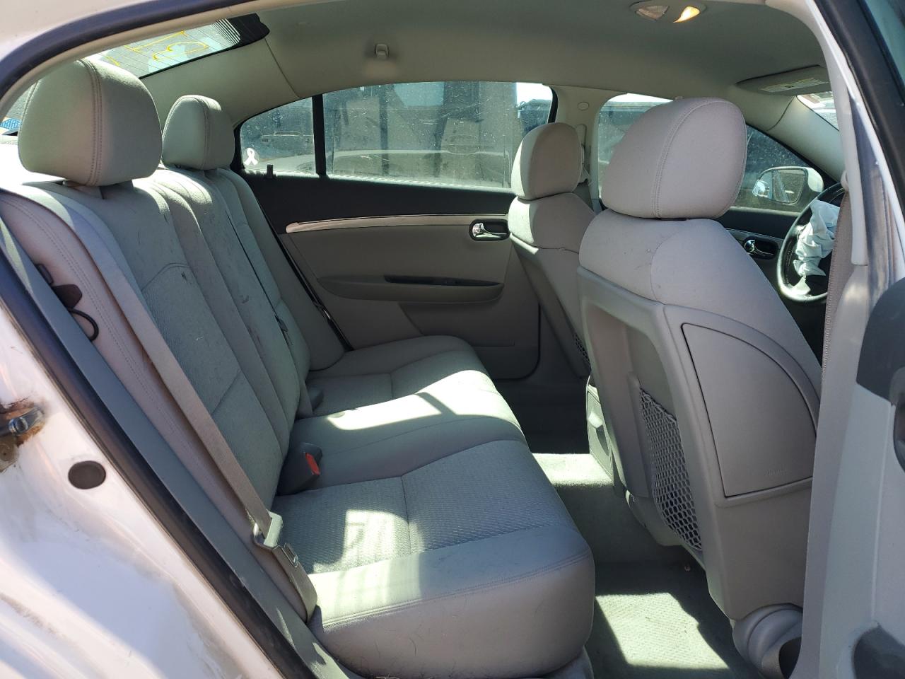 2009 Saturn Aura - Image 10