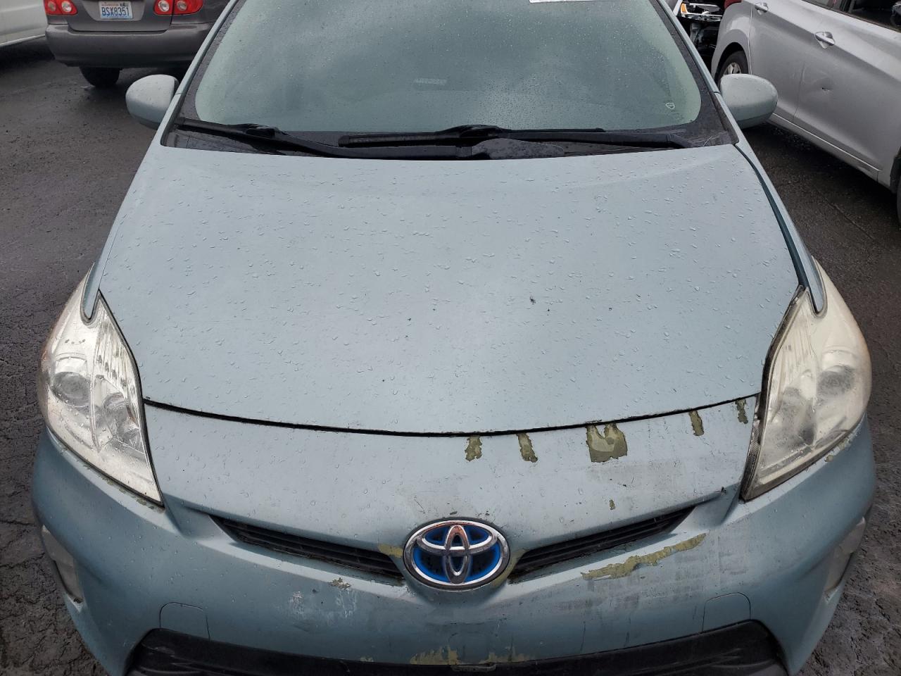 2013 Toyota Prius - Image 11