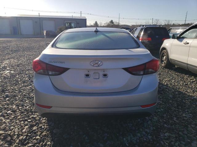 HYUNDAI ELANTRA 2016 Серебристый