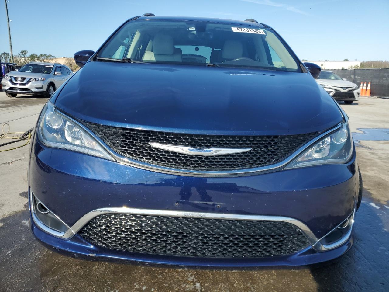 2018 Chrysler Pacifica - Image 5