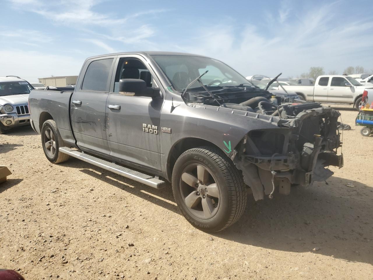 2015 RAM 1500 - Image 4