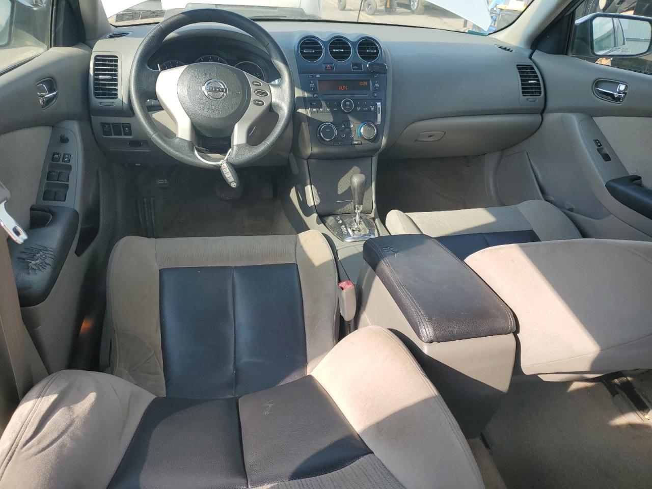 2012 Nissan Altima - Image 8