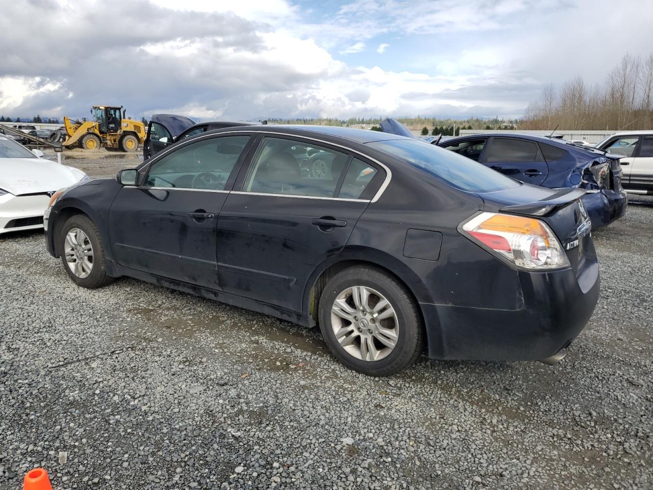 2012 Nissan Altima - Image 2