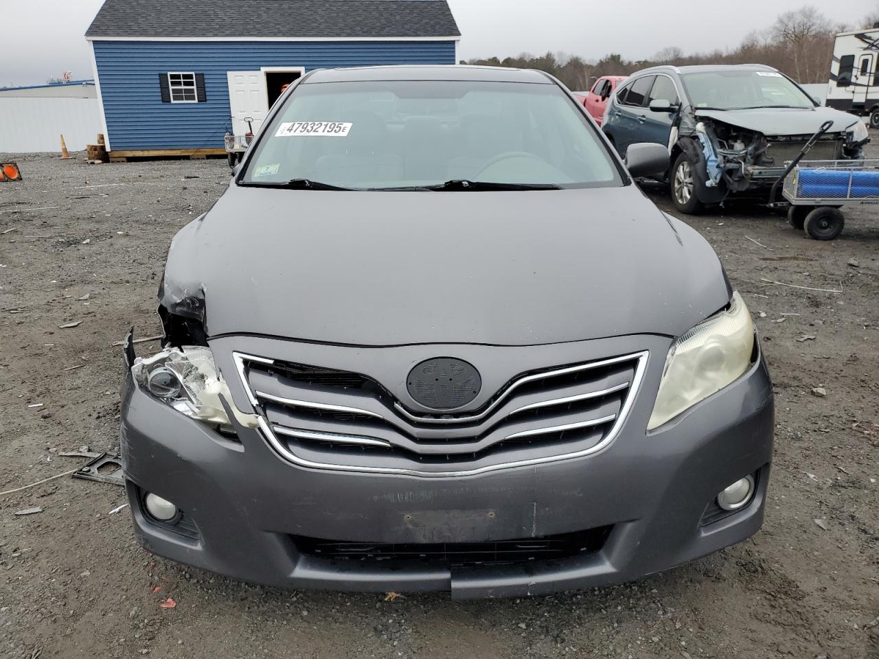 2010 Toyota Camry - Image 5