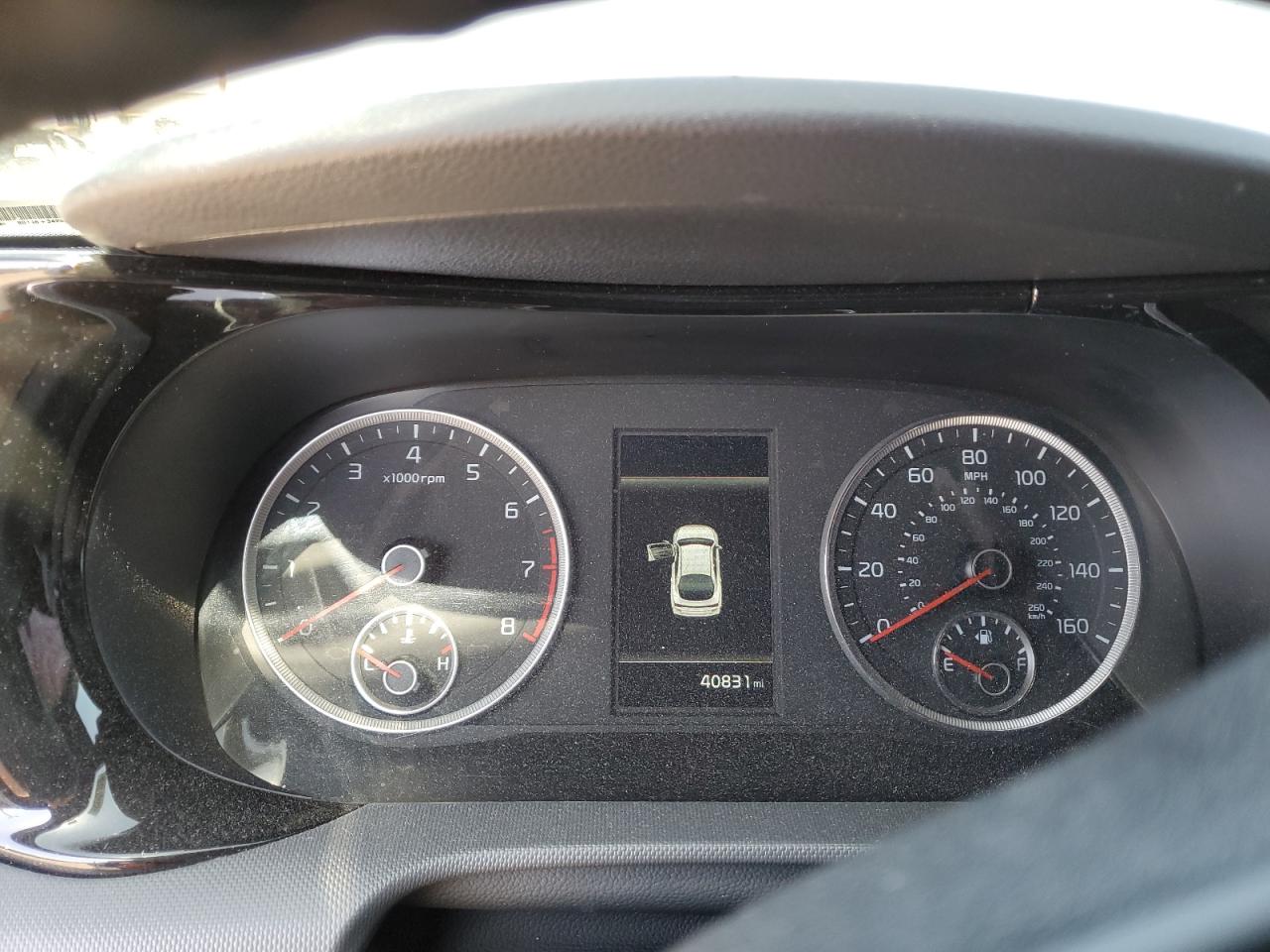 2023 Kia K5 - Image 9