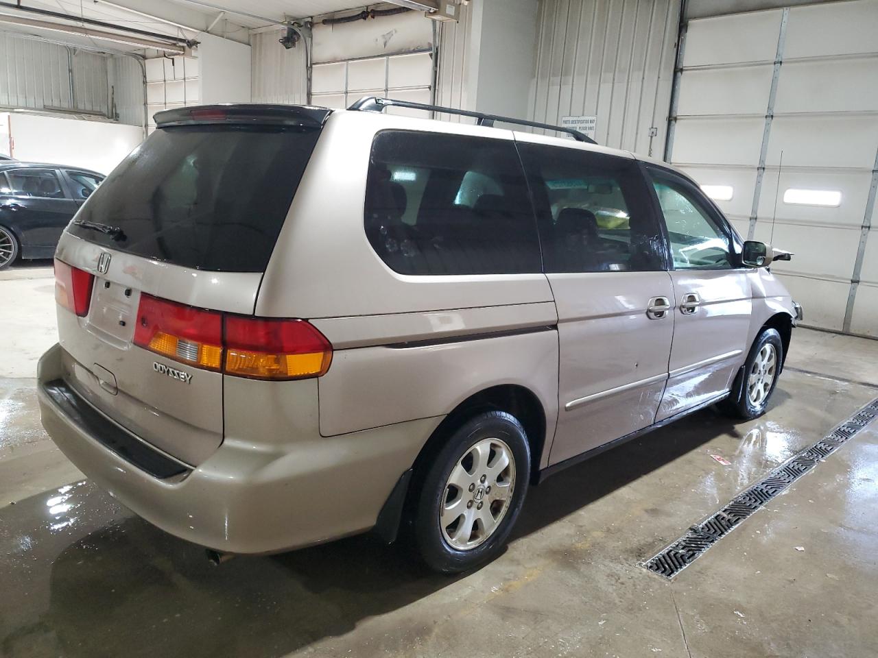 2004 Honda Odyssey - Image 3