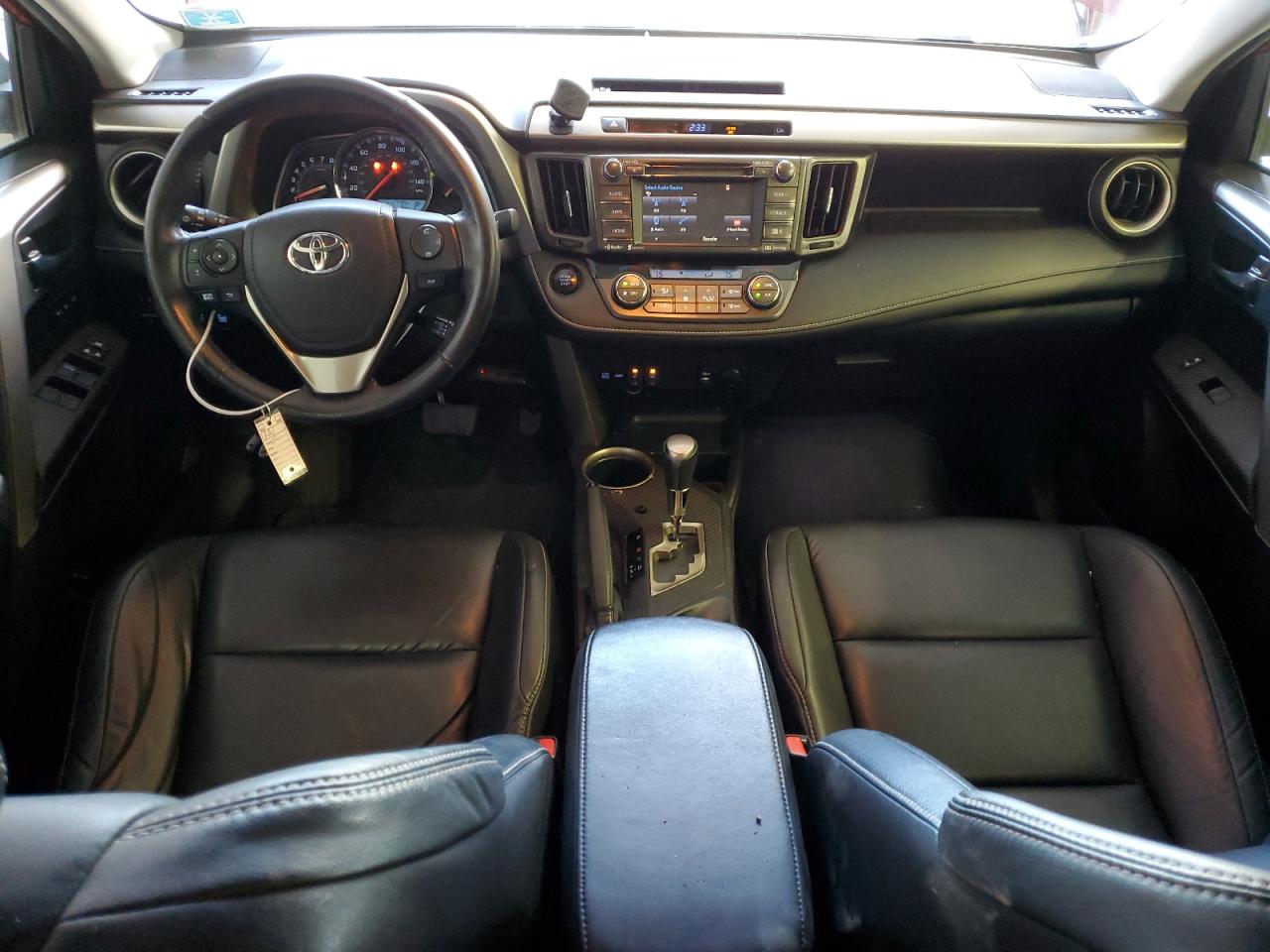 2015 Toyota RAV 4 - Image 8