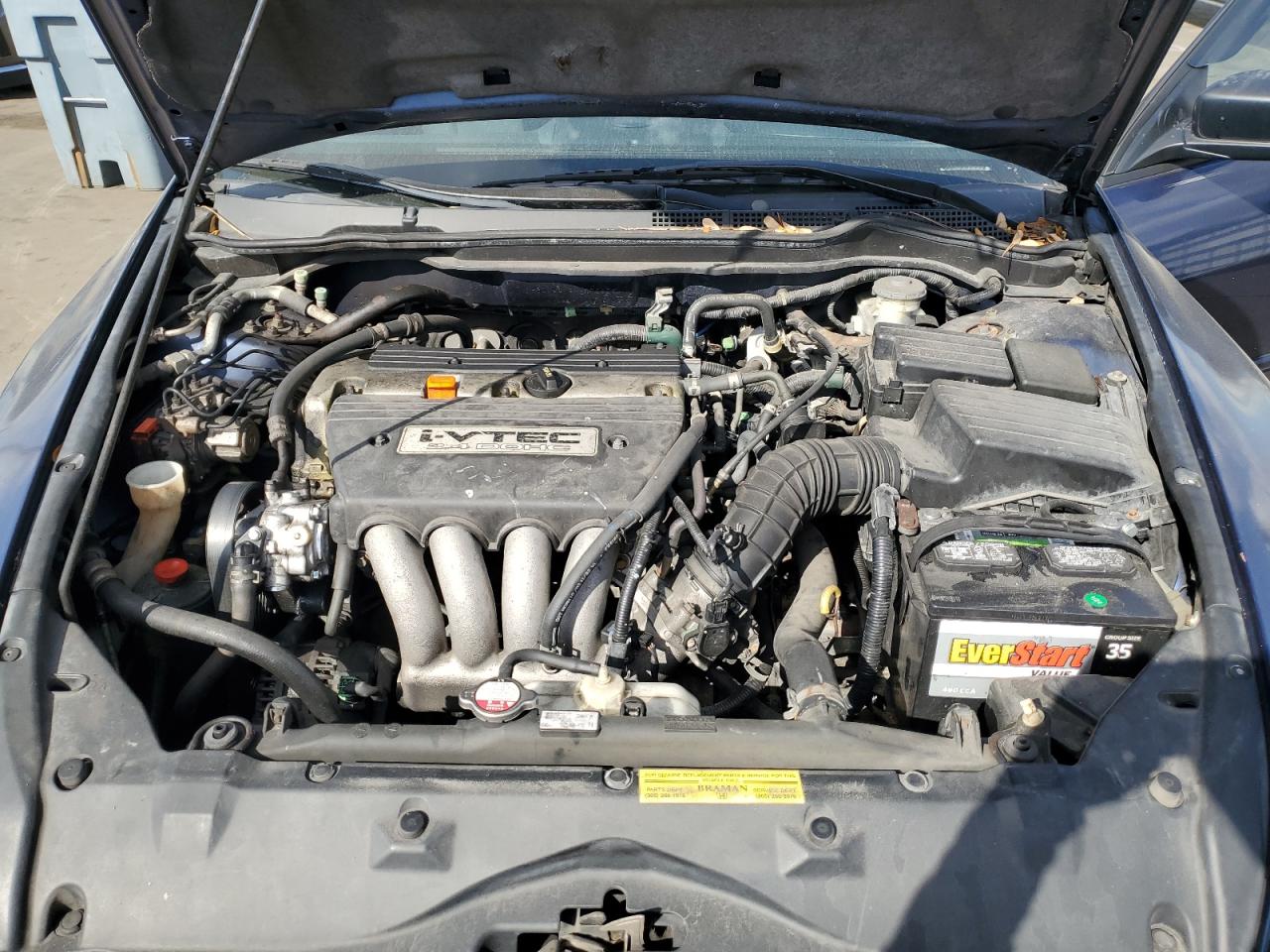 2004 Honda Accord - Image 11