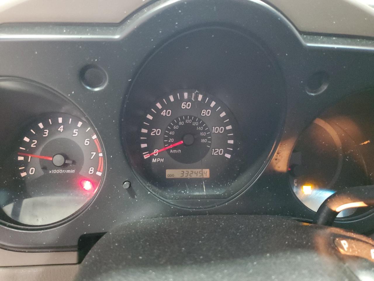 2002 Nissan Navara (Frontier) - Image 9