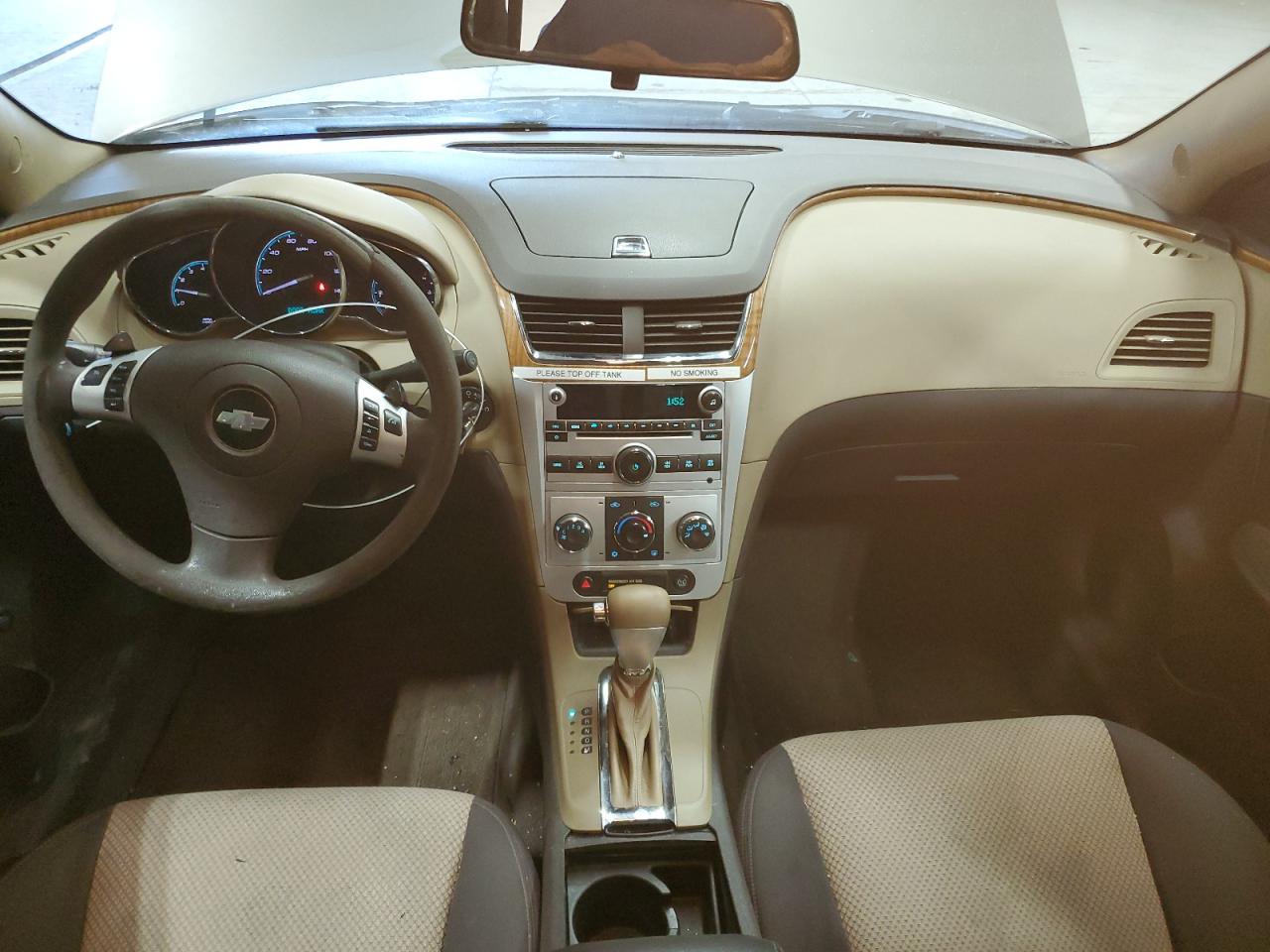2010 Chevrolet Malibu - Image 8
