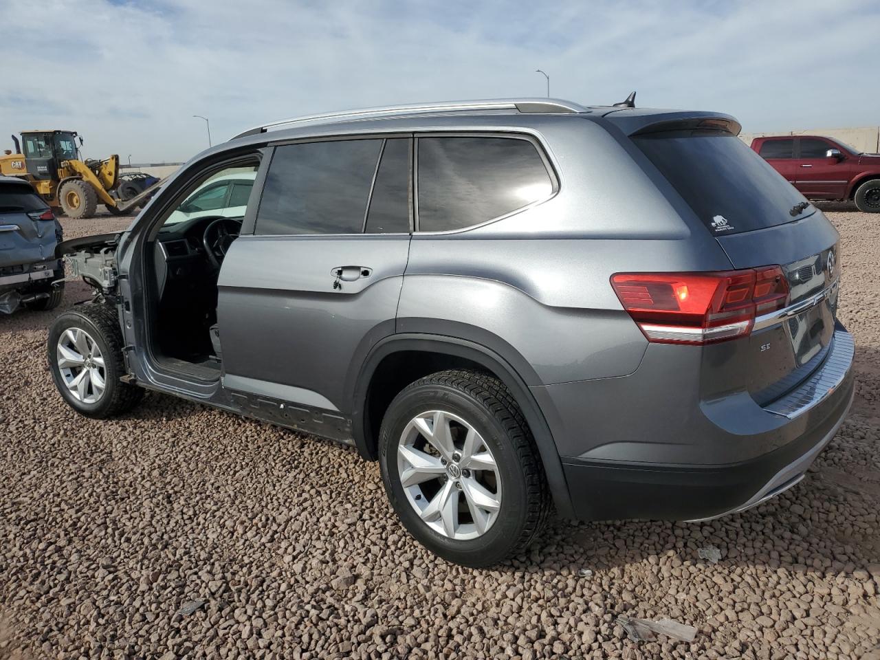 2018 Volkswagen Atlas - Image 2