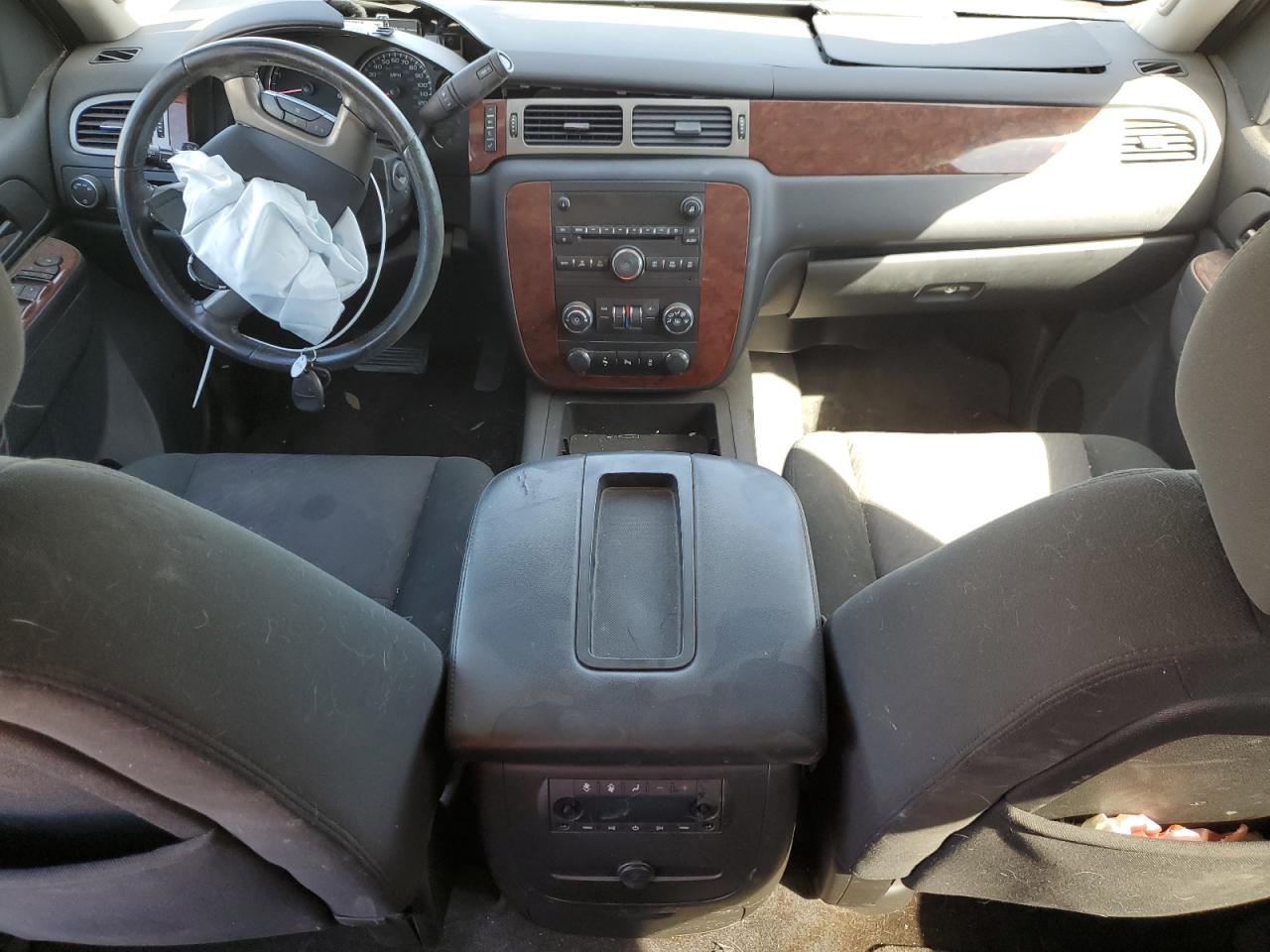 2014 Chevrolet Tahoe - Image 8
