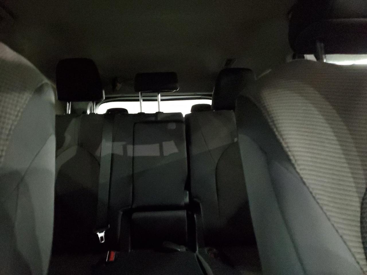 2022 Toyota Highlander - Image 10