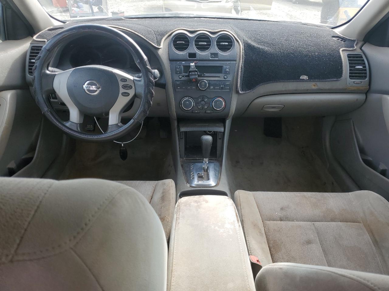 2011 Nissan Altima - Image 8